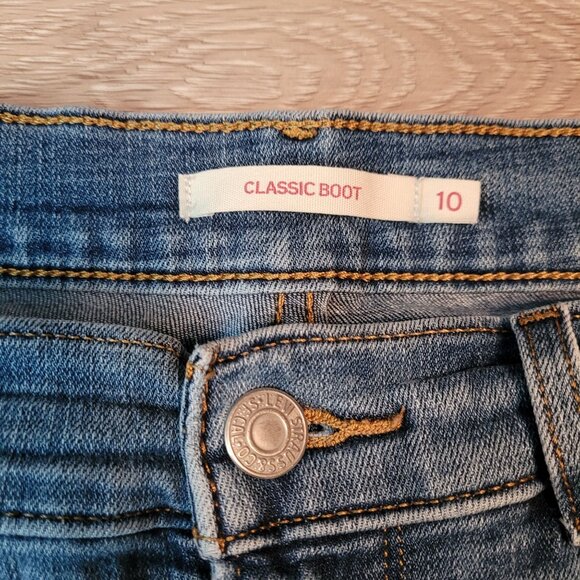 Levi's Jeans Size 10 Classic Bootcut Mid Rise Medium Light Wash Denim Western - Picture 4 of 11